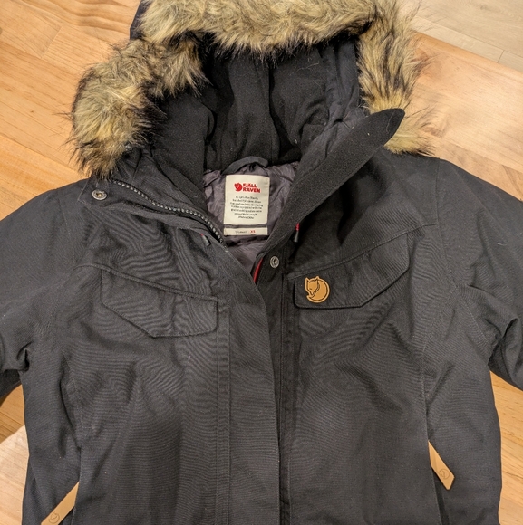 Fjallraven Nuuk Parka - NEW with Tags! - Picture 2 of 7